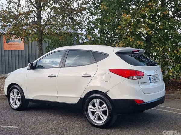 Hyundai ix35 SUV, Diesel, 2012, White