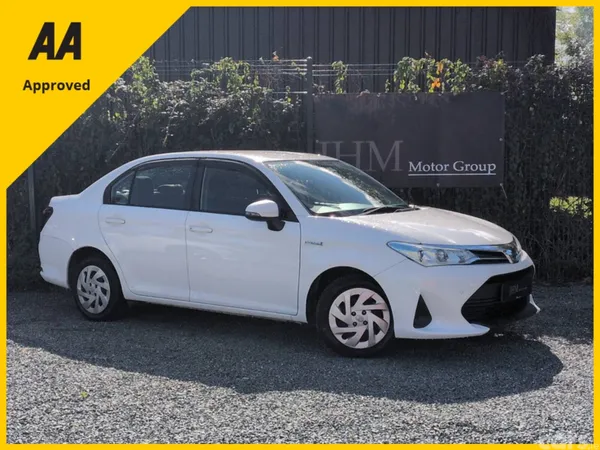 Toyota Corolla Saloon, Petrol Hybrid, 2020, White