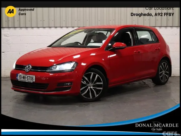 Volkswagen Golf Hatchback, Petrol, 2015, Red