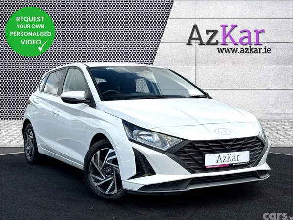 Hyundai i20 Hatchback, Petrol, 2025, White