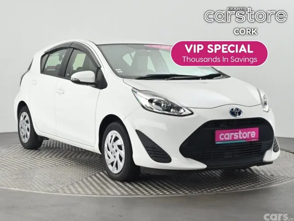 Toyota Aqua Hatchback, Petrol Hybrid, 2021, White