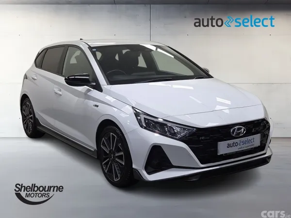 Hyundai i20 Hatchback, Petrol, 2024, White