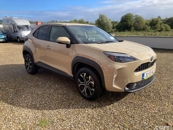 Toyota Yaris Cross Estate, Petrol Hybrid, 2021, Beige