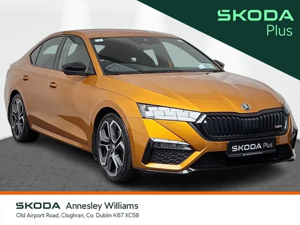 Skoda Octavia Saloon, Diesel, 2024, Orange