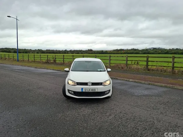 Volkswagen Polo Hatchback, Petrol, 2012, White