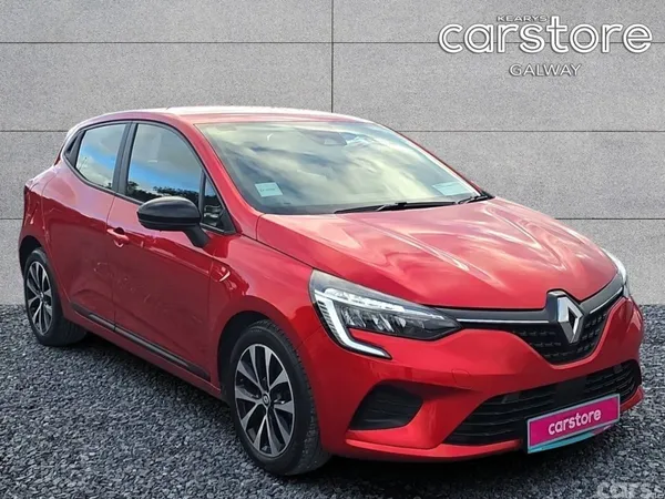 Renault Clio Hatchback, Petrol, 2023, Red