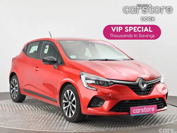 Renault Clio Hatchback, Petrol, 2023, Red