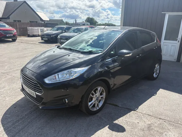 Ford Fiesta Hatchback, Petrol, 2016, Black