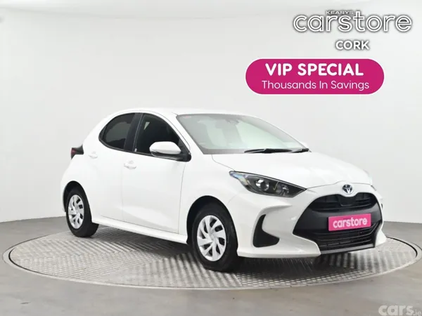 Toyota Yaris Hatchback, Petrol Hybrid, 2023, White