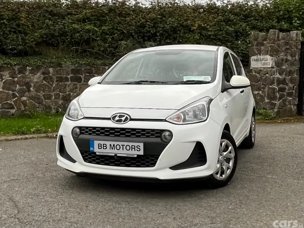 Hyundai i10 Hatchback, Petrol, 2019, White
