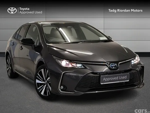 Toyota Corolla Saloon, Petrol Hybrid, 2026, Grey