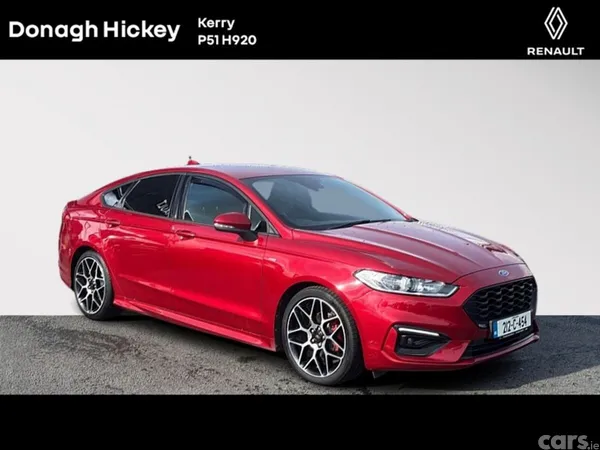 Ford Mondeo Hatchback, Diesel, 2021, Red