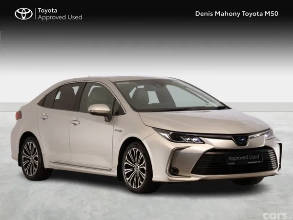 Toyota Corolla Saloon, Petrol Hybrid, 2020, Silver