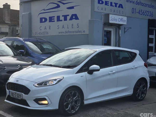 Ford Fiesta Hatchback, Petrol, 2018, White