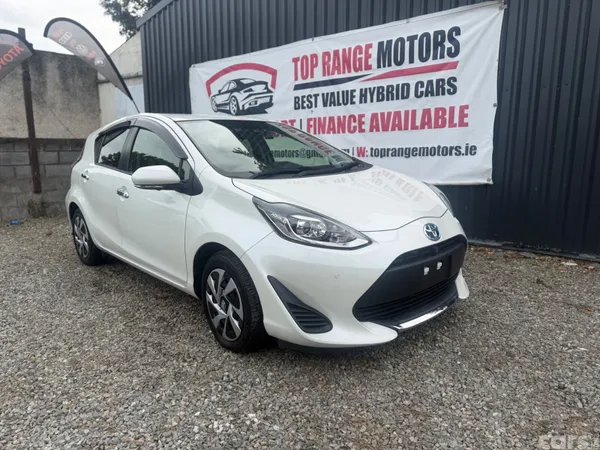 Toyota Aqua Hatchback, Petrol Hybrid, 2021, White