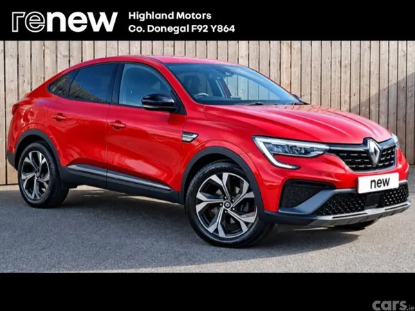 Renault Arkana Hatchback, Petrol, 2022, Red