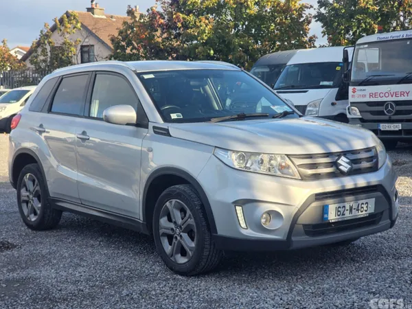 Suzuki Vitara SUV, Petrol, 2016, Silver