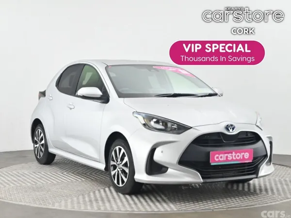 Toyota Yaris Hatchback, Petrol Hybrid, 2022, Silver