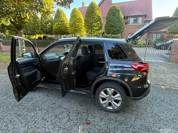 Suzuki Vitara SUV, Petrol, 2020, Black
