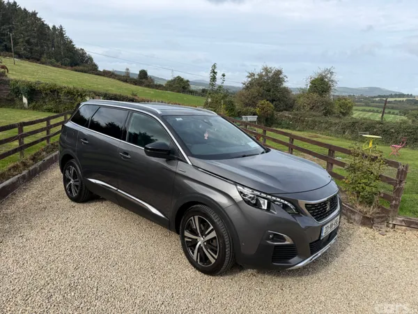 Peugeot 5008 MPV, Petrol, 2020, Grey