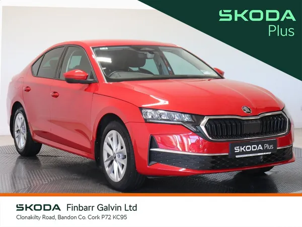 Skoda Octavia Saloon, Diesel, 2026, Red