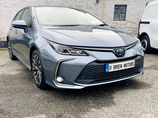 Toyota Corolla Saloon, Petrol Hybrid, 2025, Grey