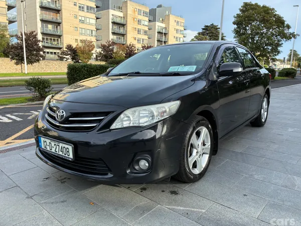 Toyota Corolla Saloon, Diesel, 2012, Black