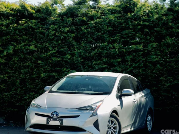 Toyota Prius Saloon, Petrol Hybrid, 2018, Silver