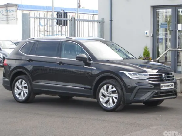 Volkswagen Tiguan Allspace Estate, Petrol, 2024, Black