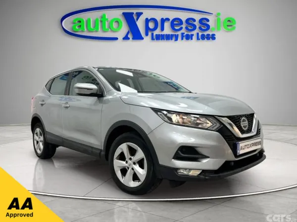 Nissan Qashqai Hatchback, Diesel, 2019, Silver