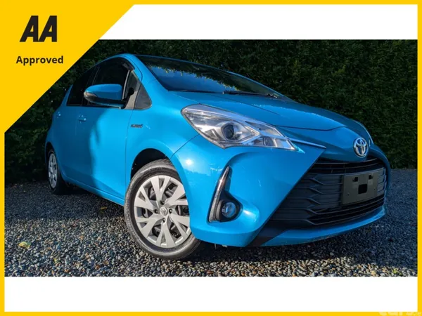Toyota Yaris Hatchback, Petrol Hybrid, 2020, Blue