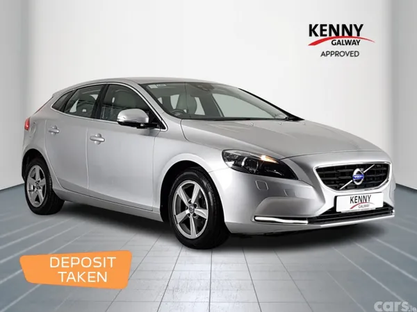 Volvo V40 Hatchback, Diesel, 2015, Silver