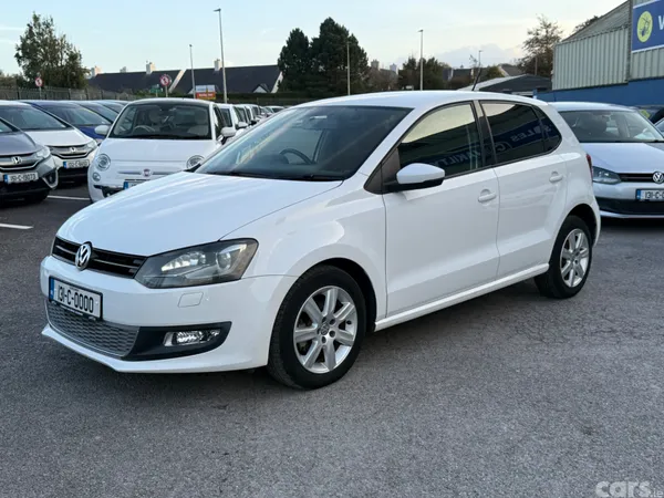 Volkswagen Polo Hatchback, Petrol, 2013, White