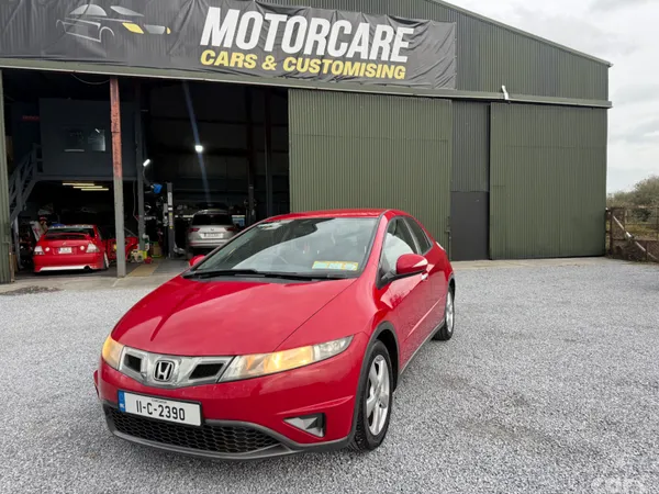 Honda Civic Hatchback, Petrol, 2011, Red
