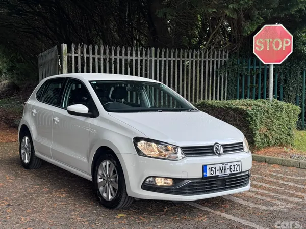 Volkswagen Polo Hatchback, Petrol, 2015, White