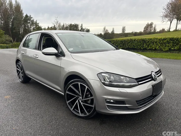 Volkswagen Golf Hatchback, Petrol, 2015, Silver