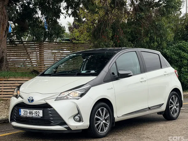 Toyota Yaris MPV, Petrol Hybrid, 2020, White