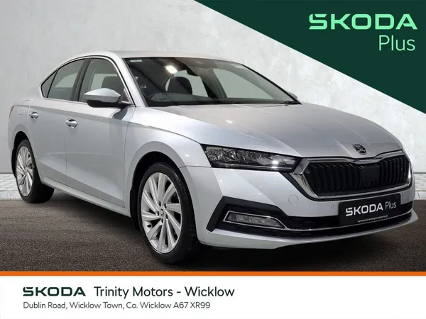 Skoda Octavia Saloon, Petrol, 2023, Silver