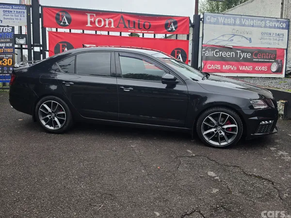Skoda Octavia Saloon, Diesel, 2018, Black