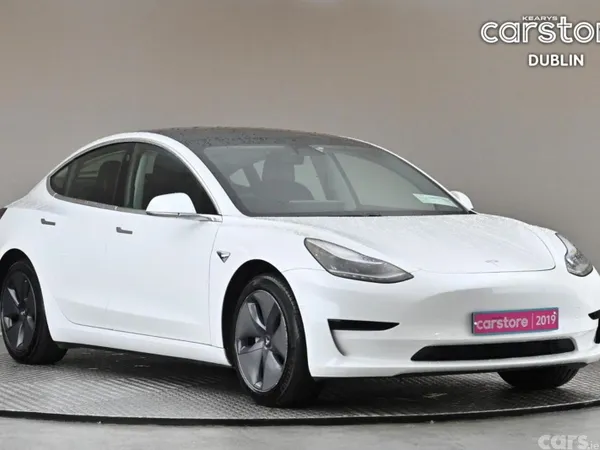 Tesla Model 3 Saloon, Electric, 2019, White