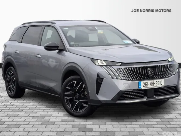 Peugeot 5008 MPV, Petrol, 2026, Grey