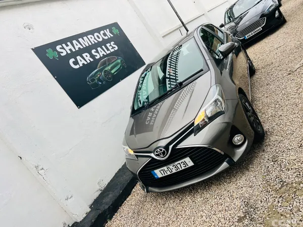 Toyota Yaris Hatchback, Petrol, 2017, Grey