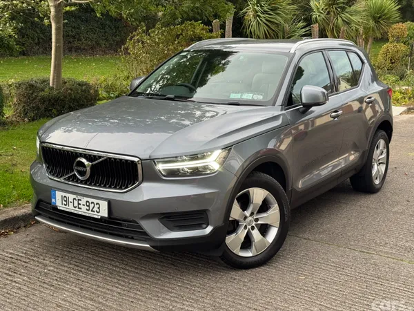 Volvo XC40 SUV, Diesel, 2019, Grey