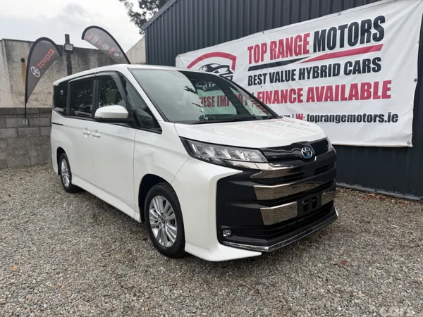 Toyota Noah MPV, Petrol Hybrid, 2023, White