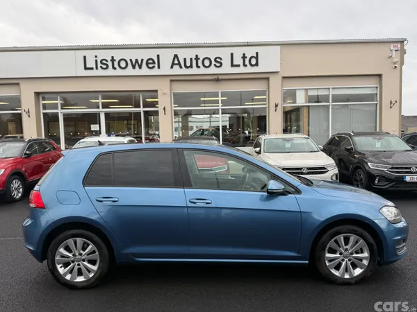 Volkswagen Golf Hatchback, Petrol, 2015, Blue
