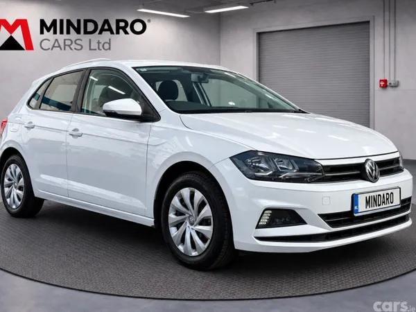 Volkswagen Polo Hatchback, Petrol, 2018, White