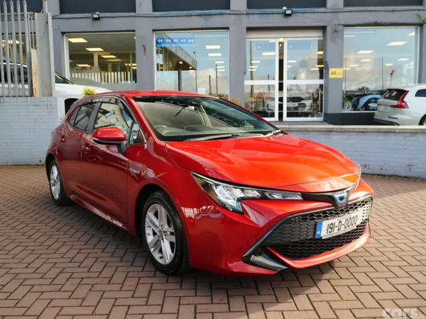 Toyota Corolla Hatchback, Petrol Hybrid, 2019, Red