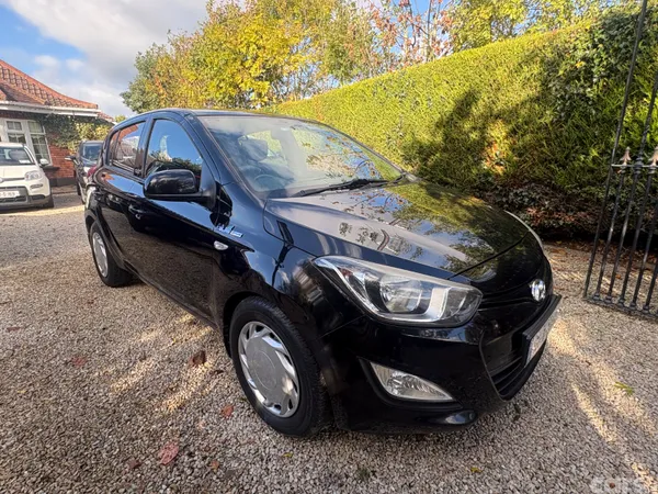 Hyundai i20 Hatchback, Diesel, 2013, Black