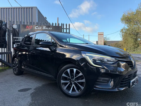 Renault Clio Hatchback, Petrol, 2021, Black