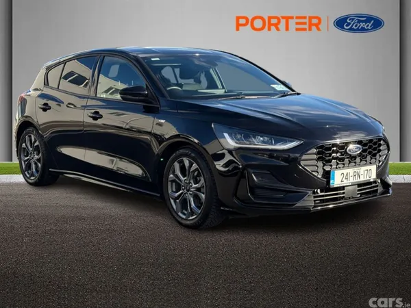 Ford Focus Hatchback, Diesel, 2024, Black